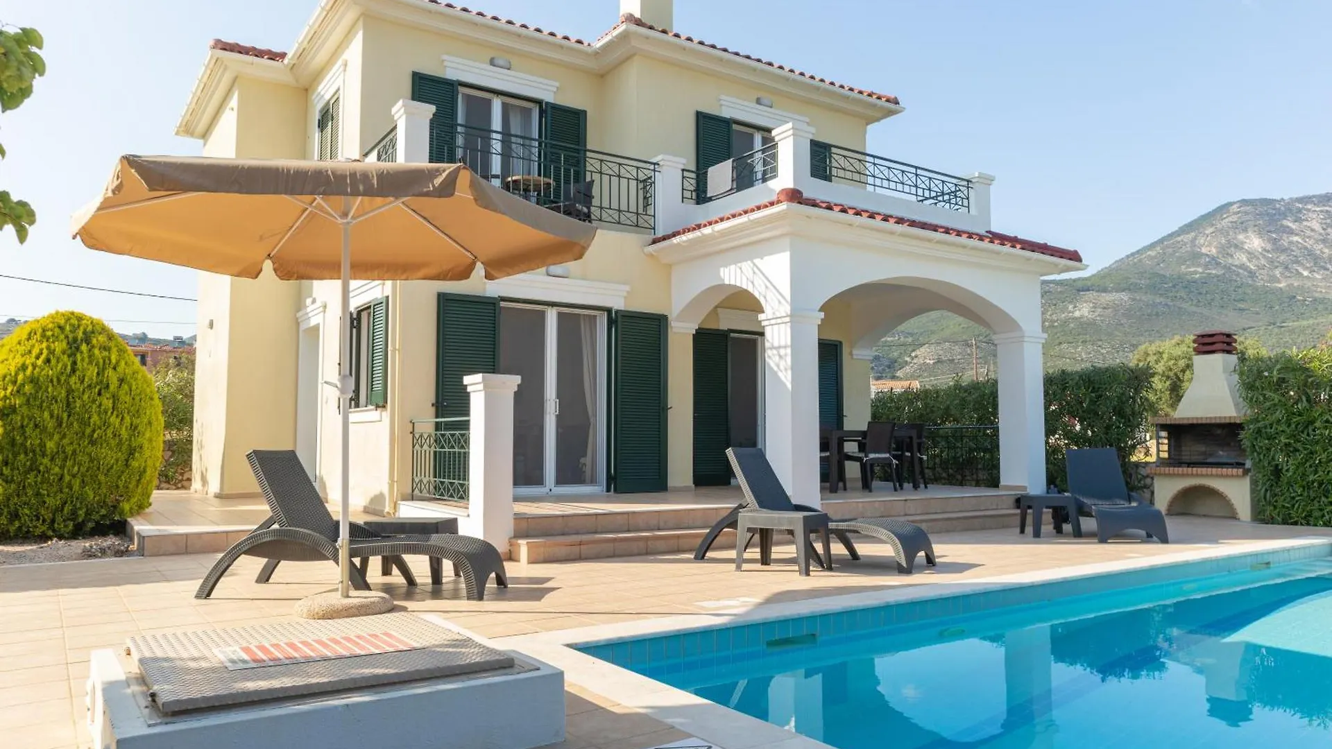 Villa Petra In Karavados Greece
