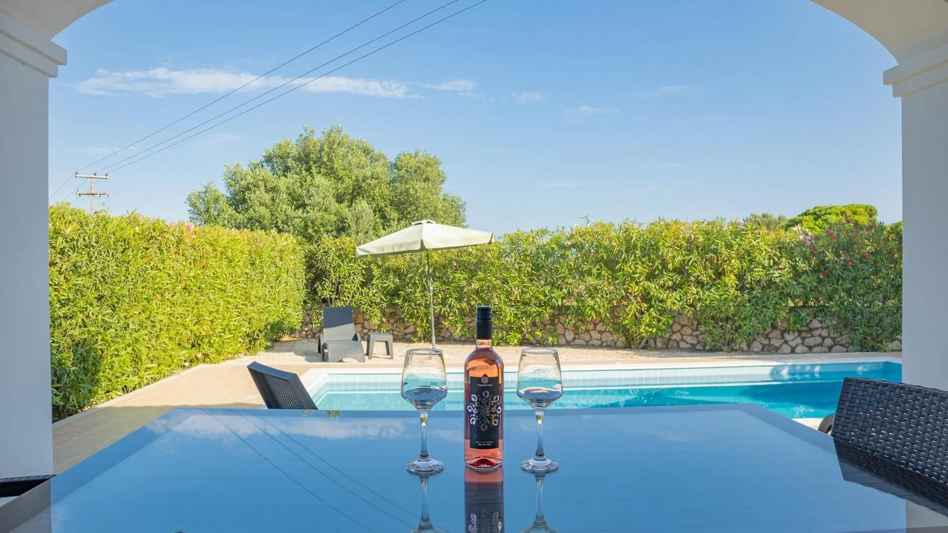 Villa Petra In Karavados