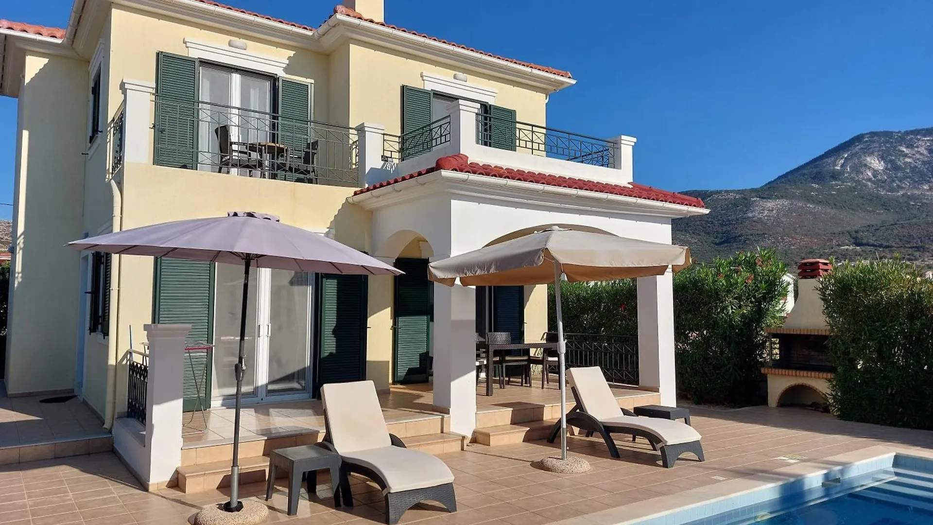 Villa Petra In Karavados Greece